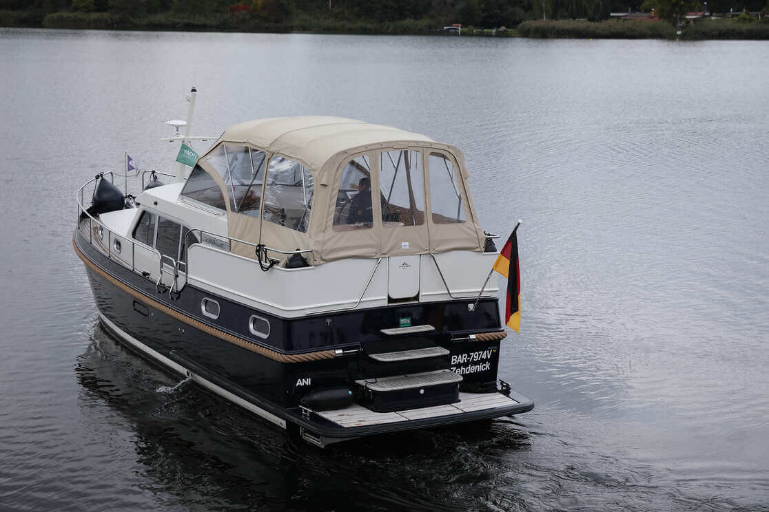 Ani - Grand-Sturdy 35 AC INTERO - Zehdenick - Yachturlaub auf der Havel